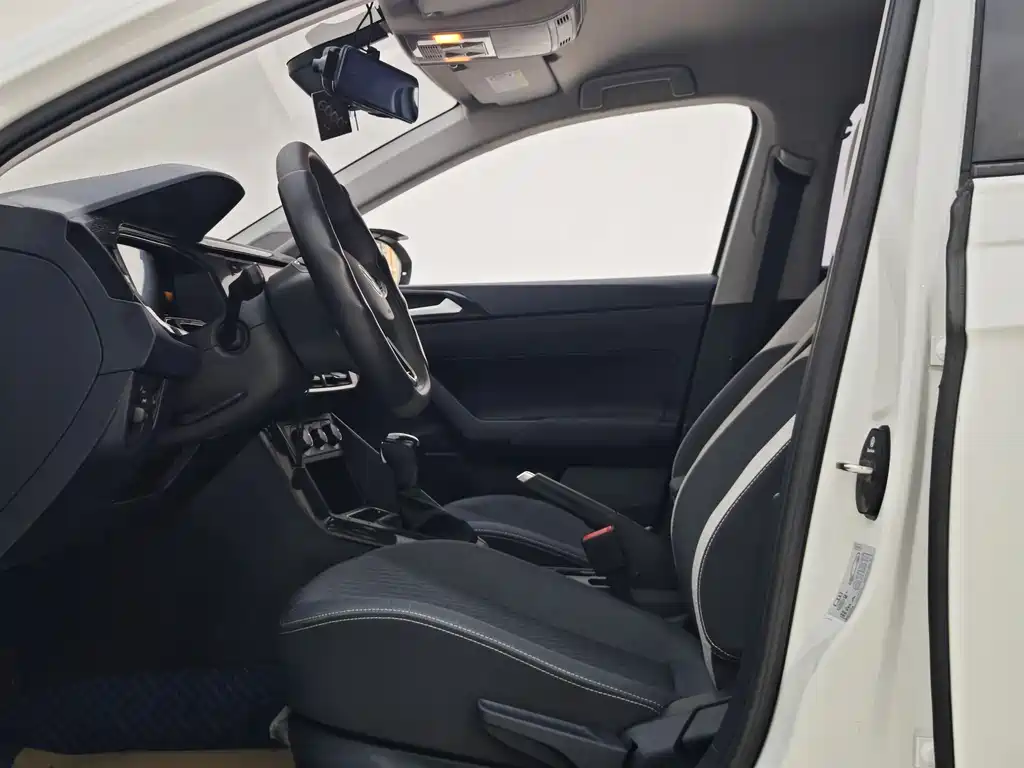 Lavida New Sharp 1.5 L Auto New Comfort
