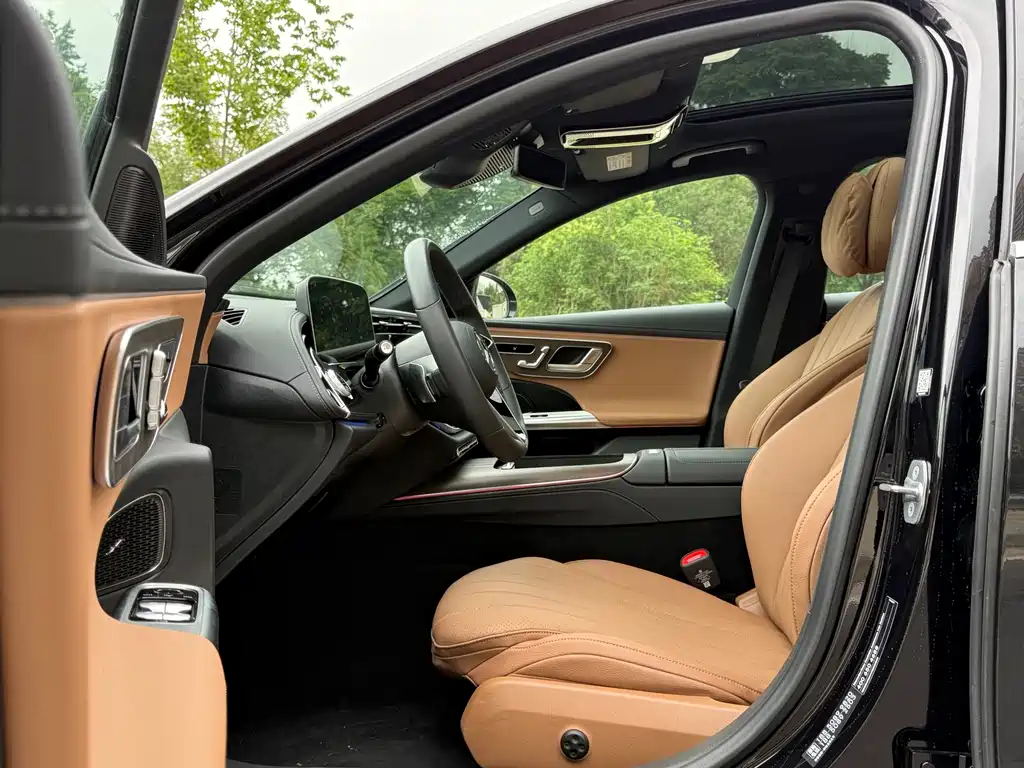 Mercedes-Benz E-Class NEV E 350 e L PHEV Sedan