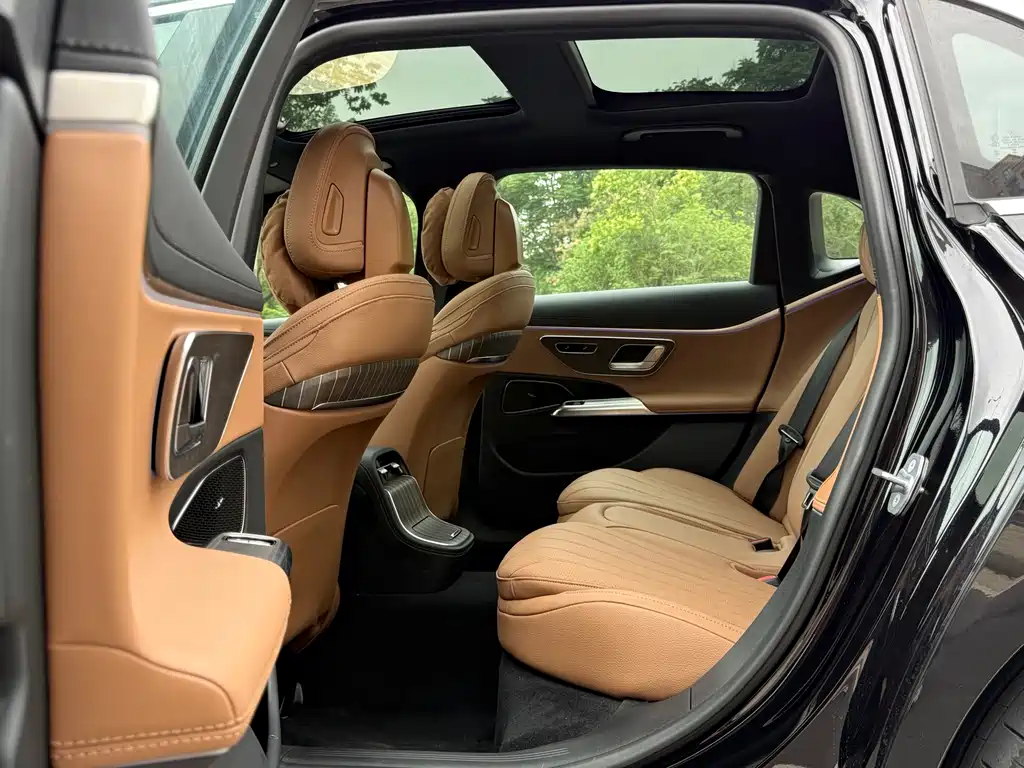 Mercedes-Benz E-Class NEV E 350 e L PHEV Sedan
