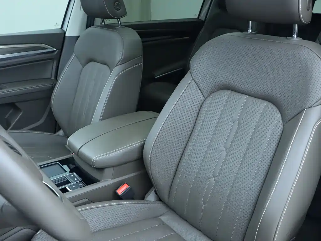 Viloran 330 TSI Luxury