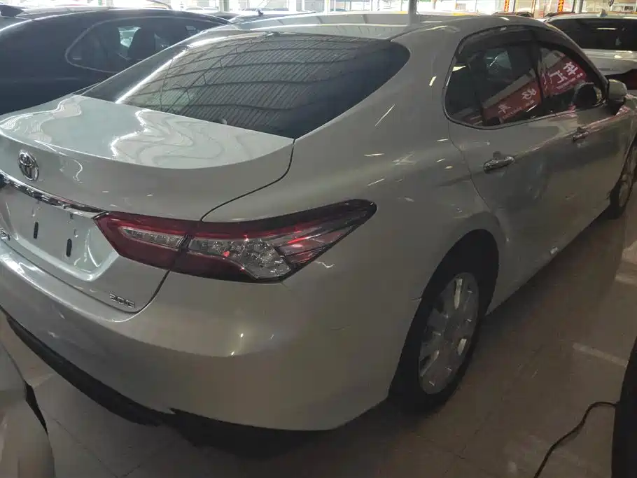 Camry 2.0 G Luxury CN-VI