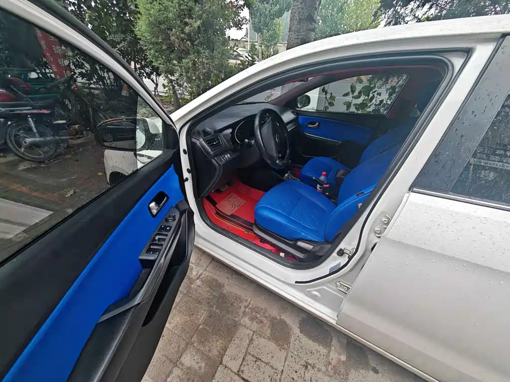 Kia K2 Sedan 1.4 L AT GLS
