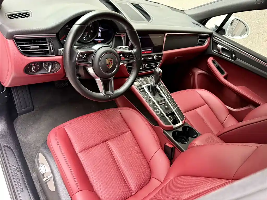 Macan Macan 2.0 T