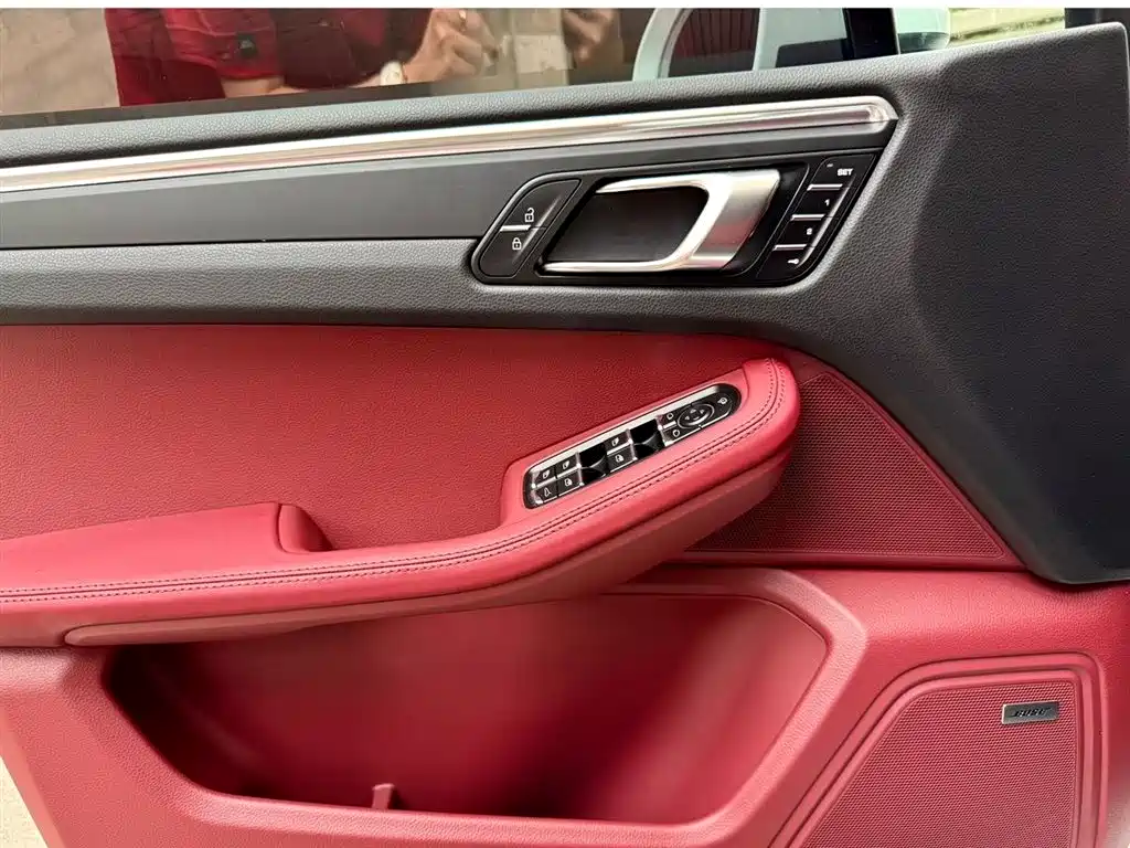 Macan Macan 2.0 T