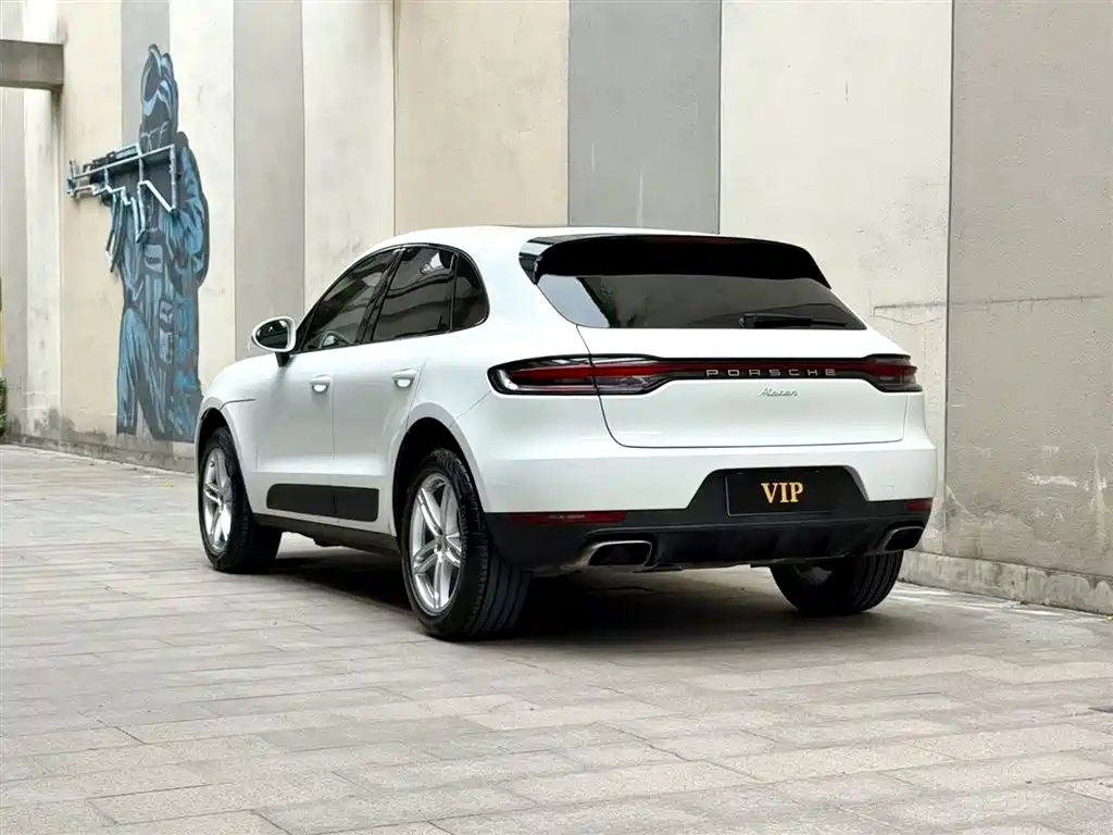 Macan Macan 2.0 T