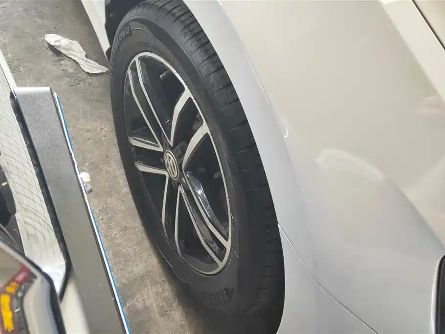 Lamando 280 TSI DSG Comfort