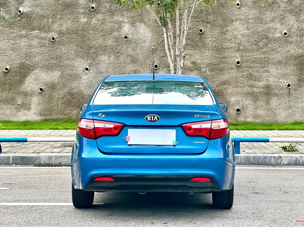 Kia K2 Sedan 1.6 L AT Premium Commemorative