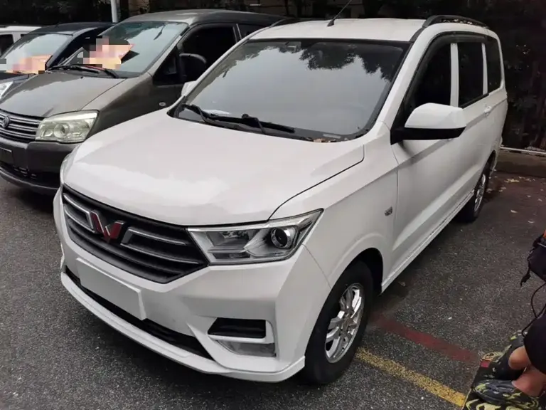 Wuling Hongguang 1.5 L S Standard CN-VI LAR