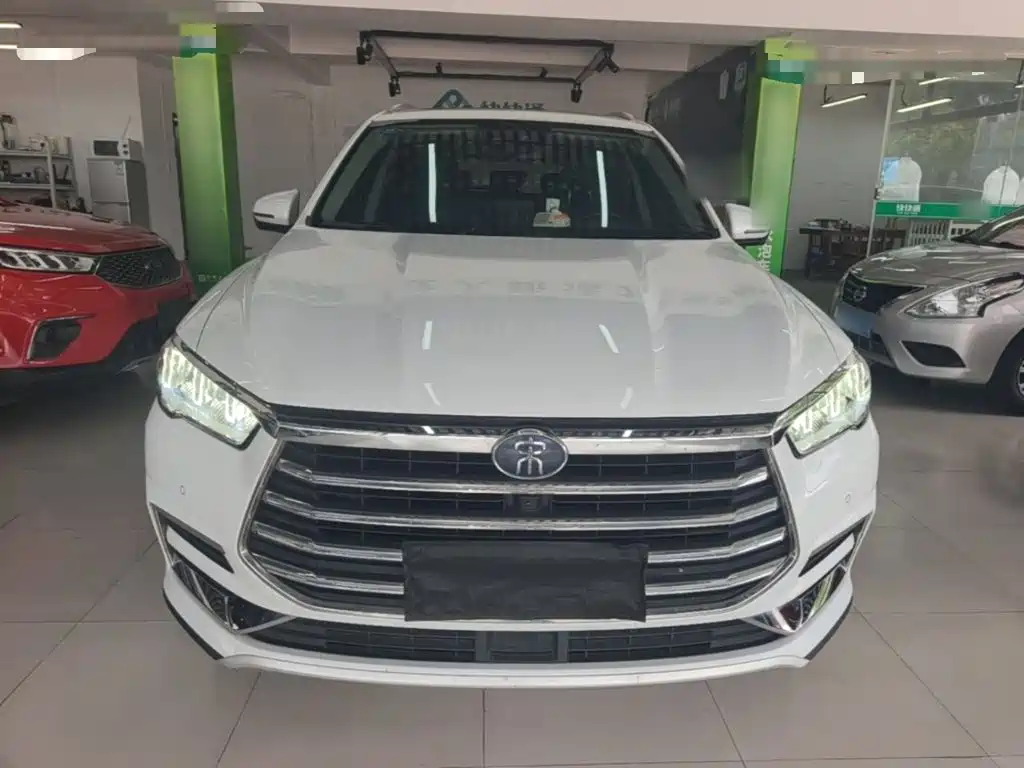 Song Pro 1.5 T Auto Luxury
