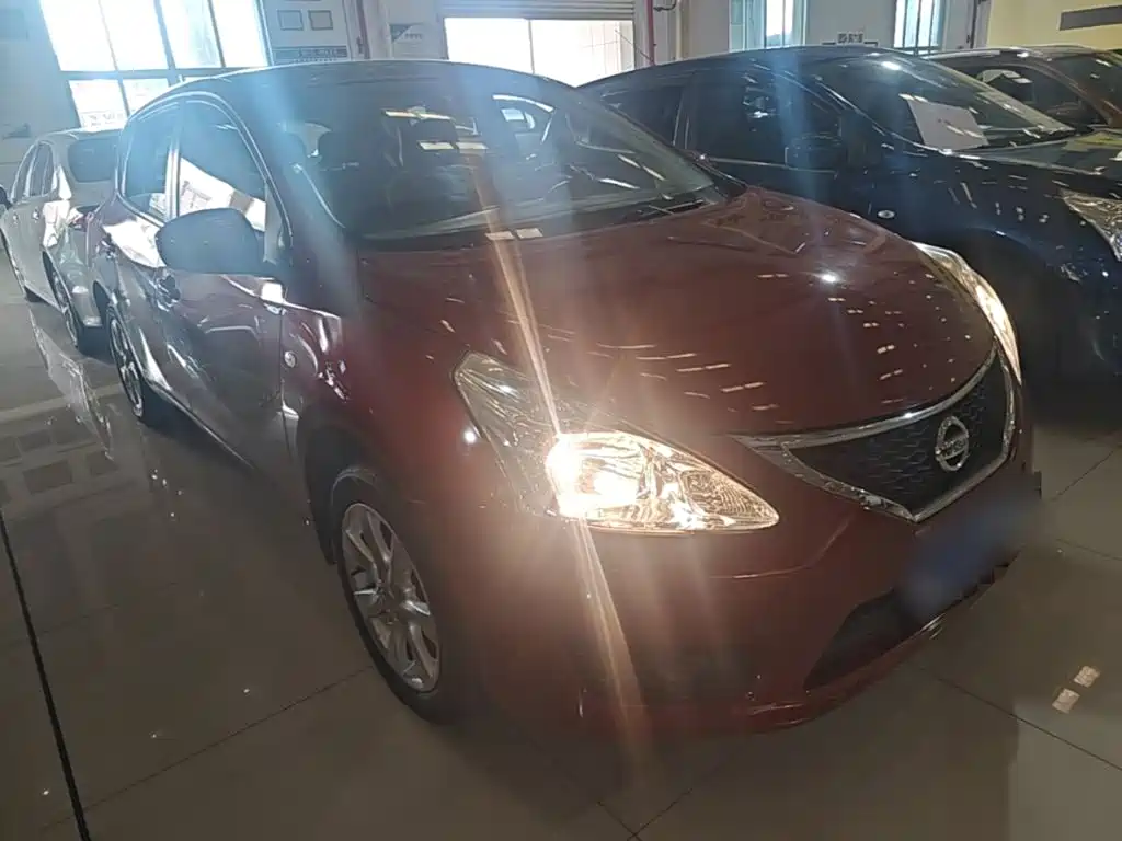 Tiida 1.6 L CVT Comfort