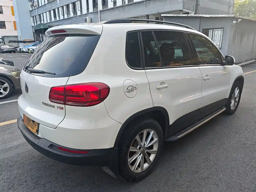 Tiguan 1.8 TSI Auto 2 WD Comfort