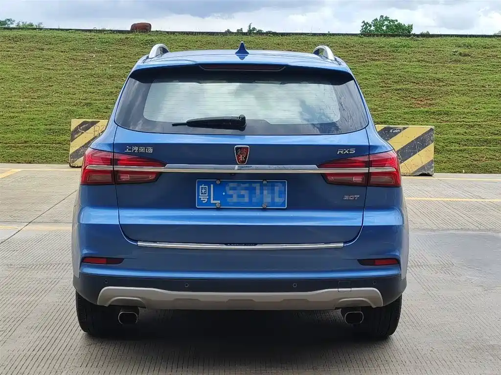 Roewe RX5 20 T 2 WD Auto Flagship