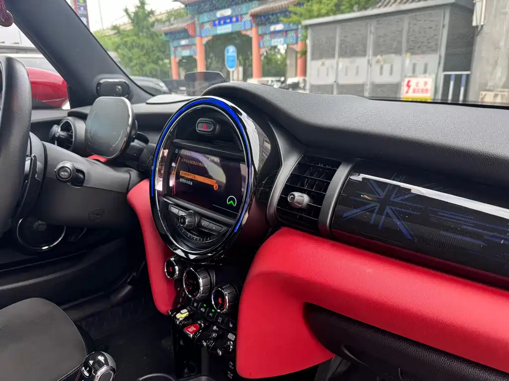 MINI JCW 2.0 T JOHN COOPER WORKS
