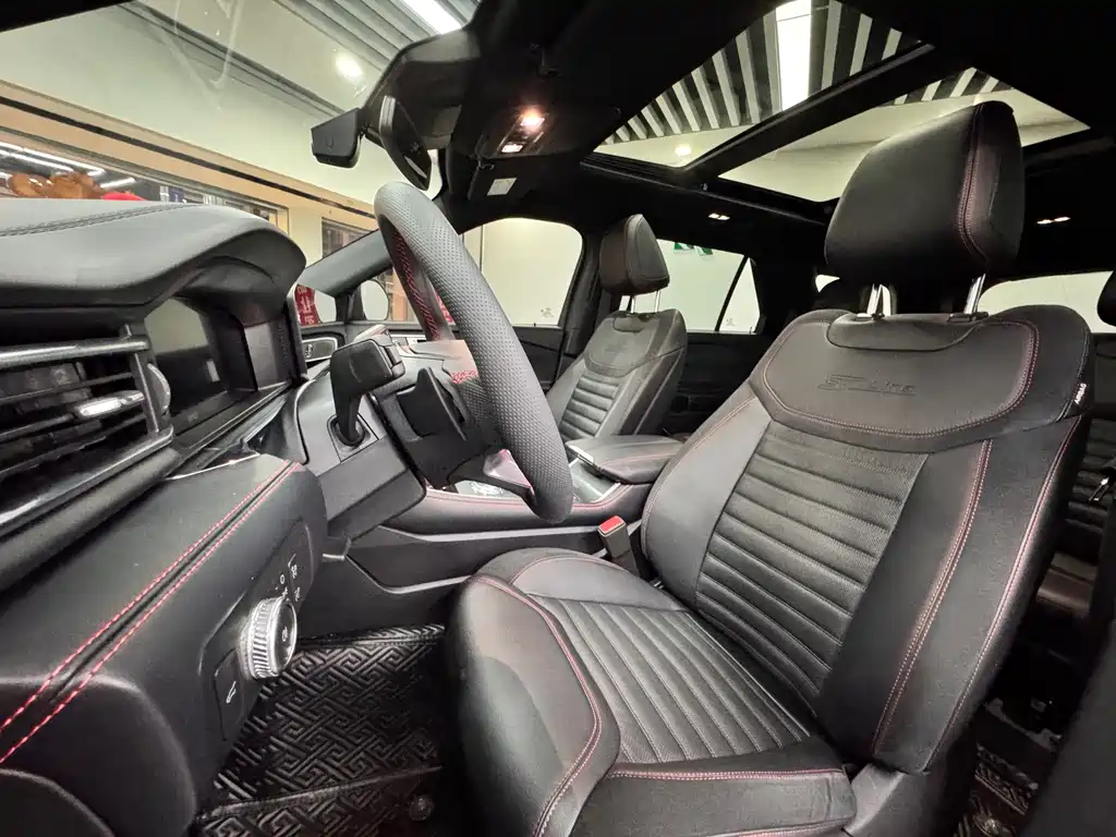 Explorer EcoBoost 285 4 WD ST-LINE 6-seat