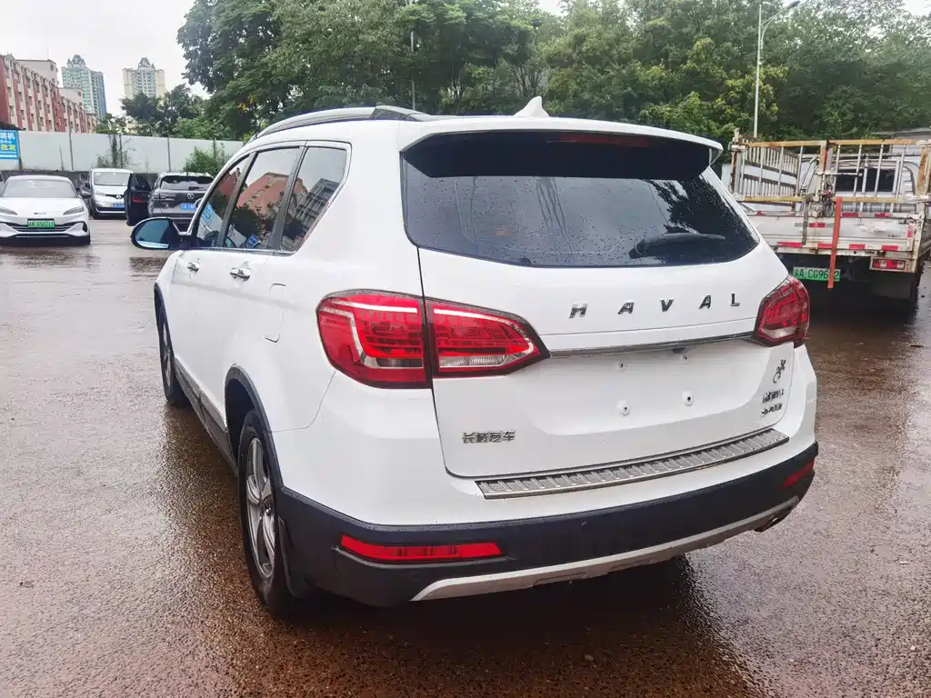 Haval H6 哈弗H6 2014款 运动版 2.0 T 柴油 手动两驱都市型