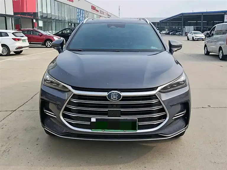 BYD Tang NEV DM-i 112 KM Honored