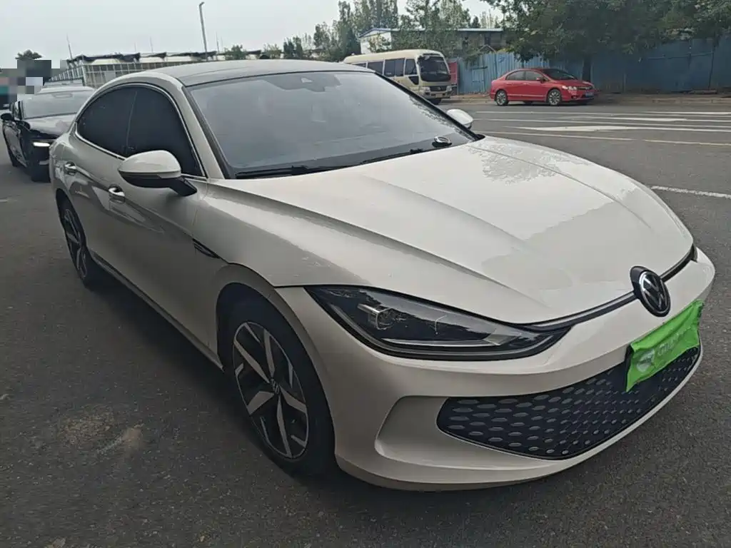 Lamando Lamando L 280 TSI DSG Spicy Cool