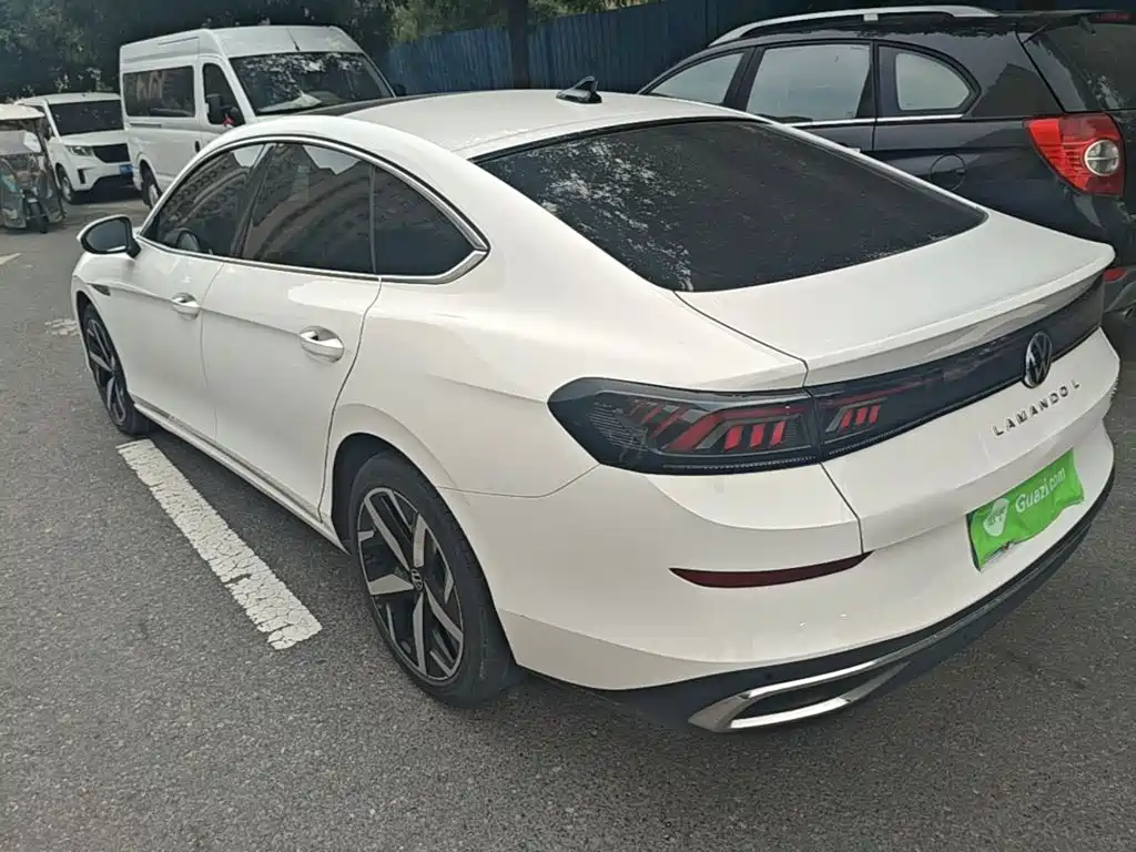 Lamando Lamando L 280 TSI DSG Spicy Cool