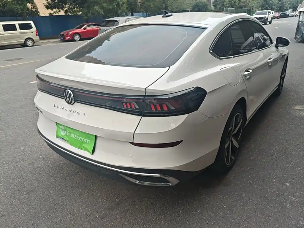 Lamando Lamando L 280 TSI DSG Spicy Cool