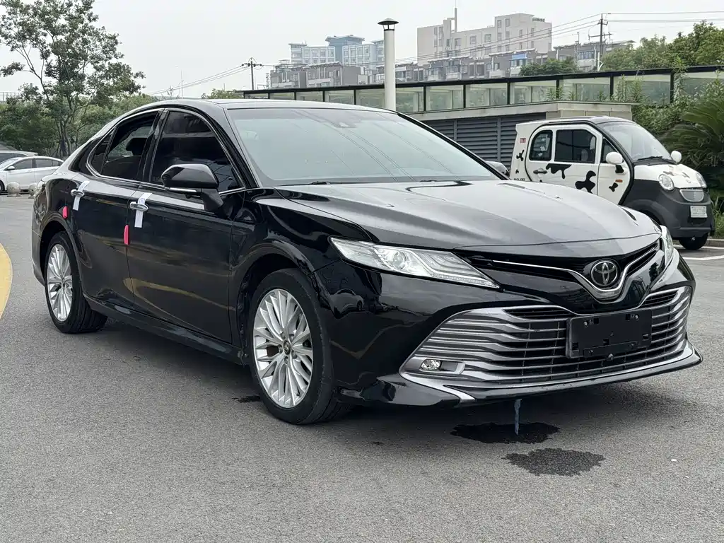 Camry 2.5 G Luxury