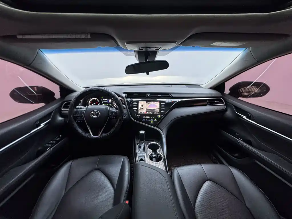 Camry 2.5 G Luxury
