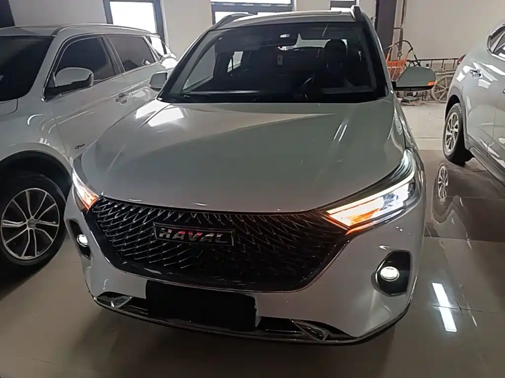 Haval M6 PLUS 1.5 T DCT Luxury Connected