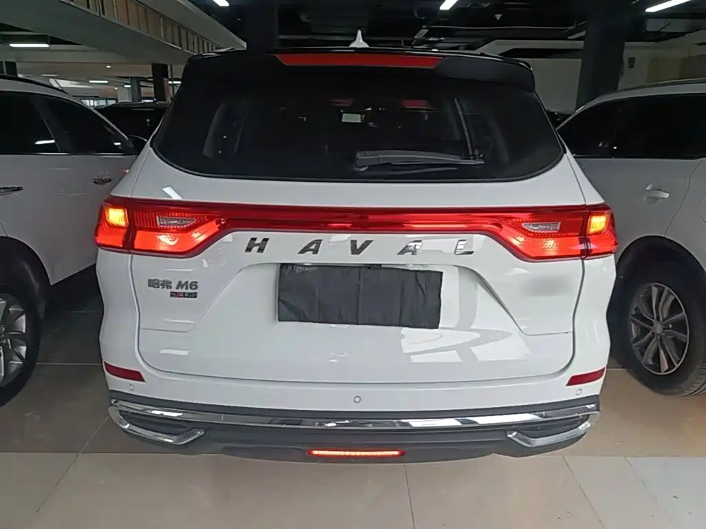 Haval M6 PLUS 1.5 T DCT Luxury Connected
