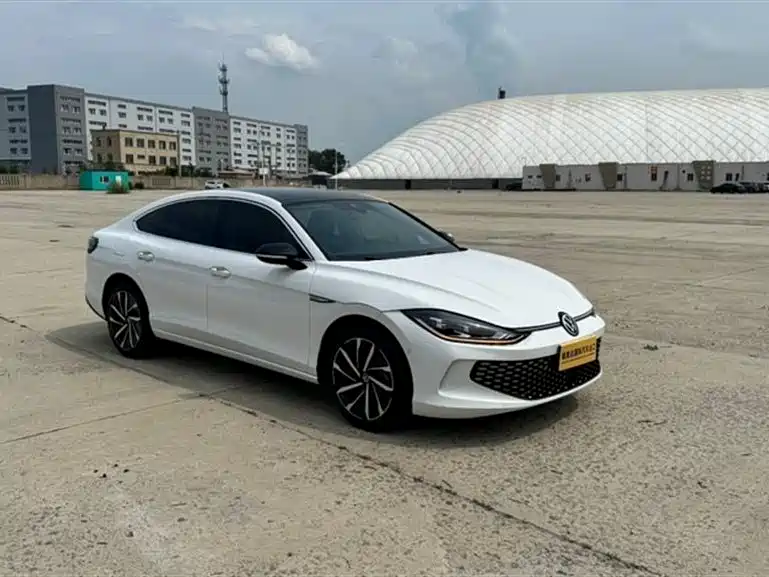 Lamando Lamando L 280 TSI DSG Super Hot Flagship