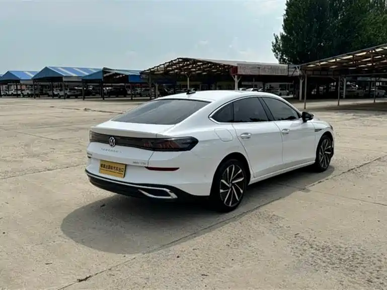 Lamando Lamando L 280 TSI DSG Super Hot Flagship