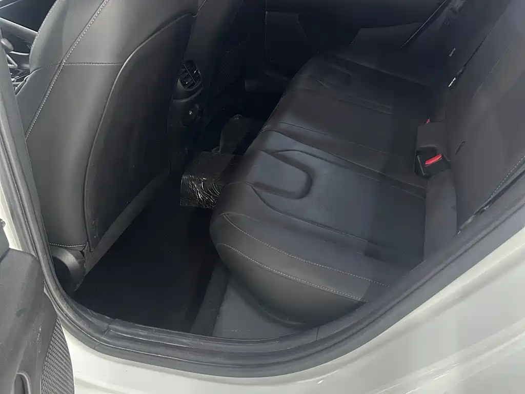 Elantra 1.5 L CVT LUX Distinguished