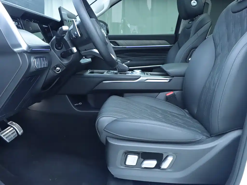 Tank 500 3.0 T Business Realm 5-seat