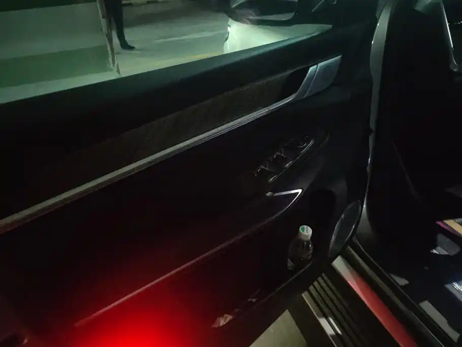 Tank 500 3.0 T Sport Realm 5-seat