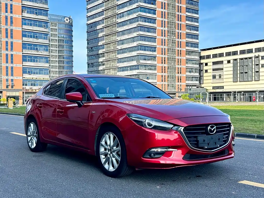 Mazda 3 Axela Sedan 2.0 L Auto Distinguished CN-V