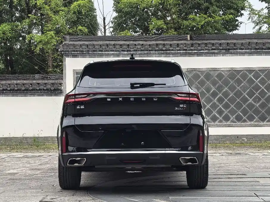 Exeed Lingyun 300 T 2 WD Stellar