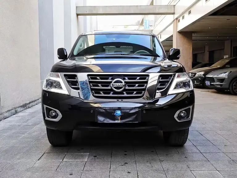 Nissan Patrol 4.0 L Platinum