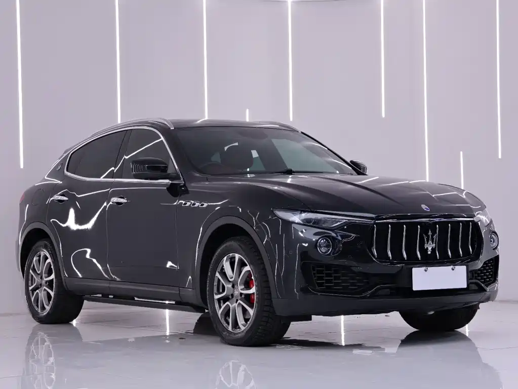 Levante 3.0 T Standard