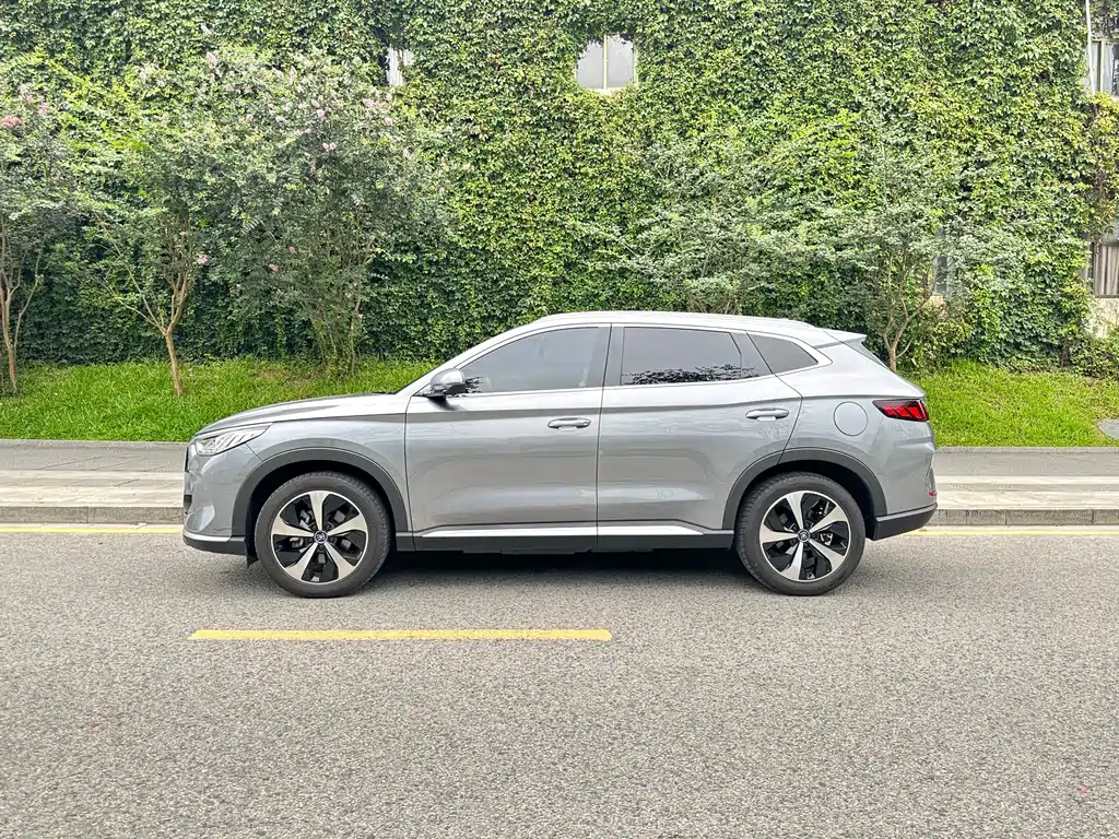 Song PLUS NEV DM-i 110 KM Flagship PLUS