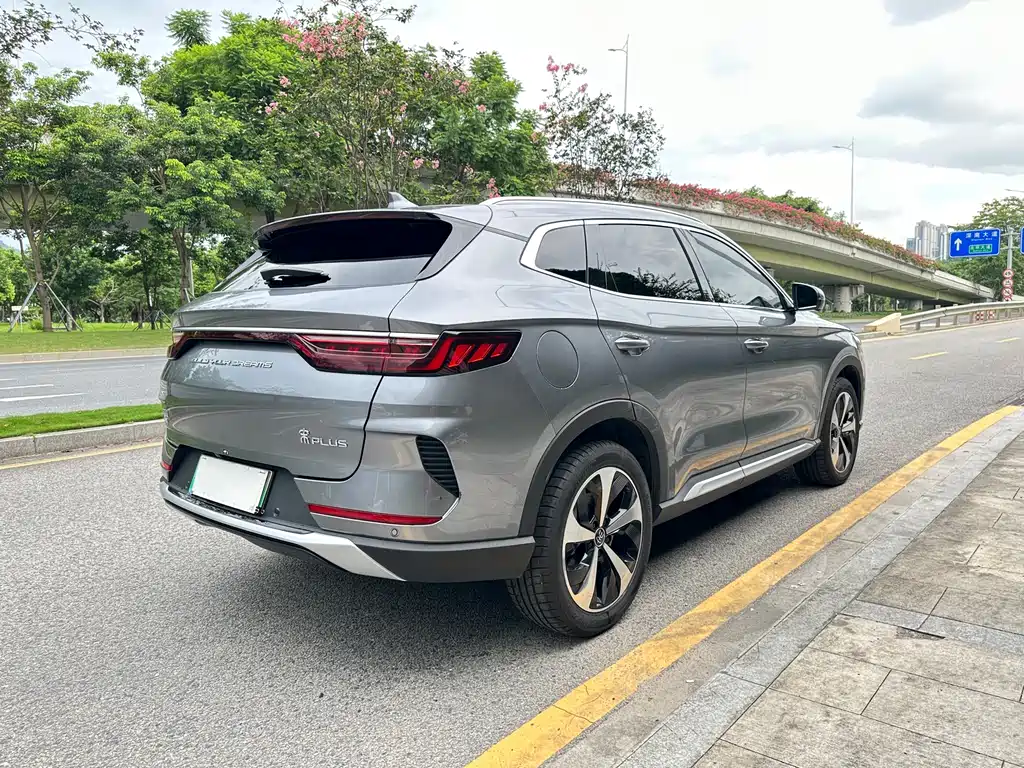 Song PLUS NEV DM-i 110 KM Flagship PLUS