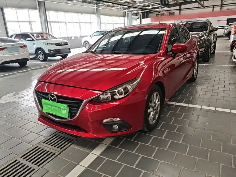 Mazda 3 Axela Sedan 1.5 L Auto Luxury