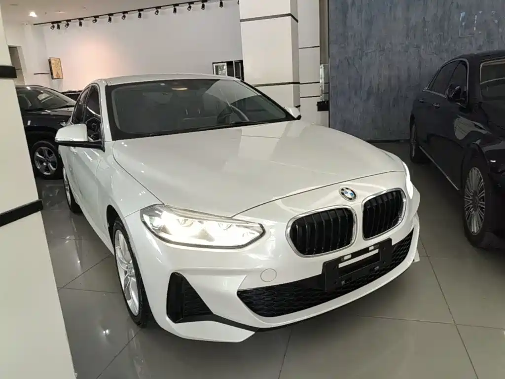 BMW 1 Series Facelift 120 i M Sport