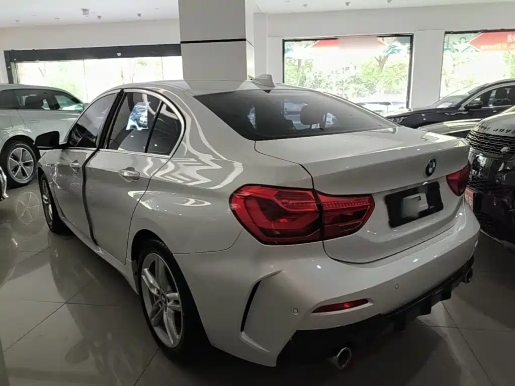 BMW 1 Series Facelift 120 i M Sport