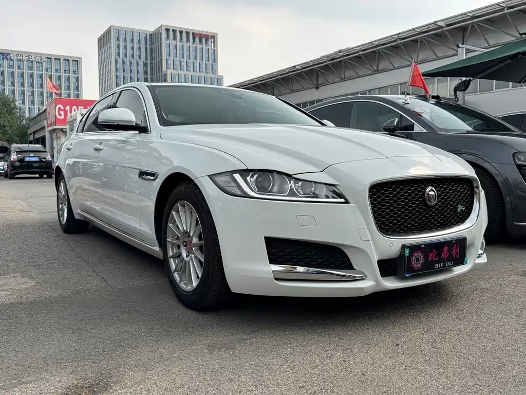 Jaguar XFL XFL 2.0 T 200 PS Elite