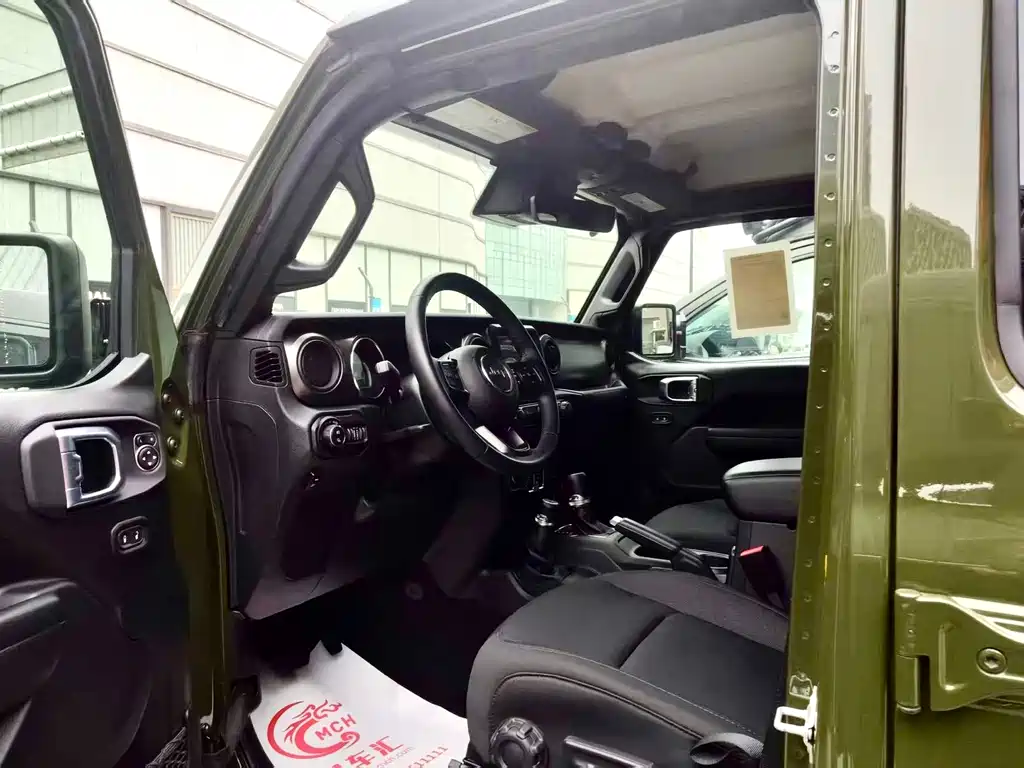 Gladiator 角斗士 2021款 3.6 L 加规版