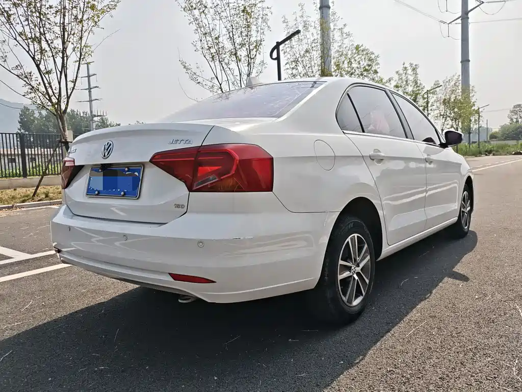Jetta 1.5 L Manual Fashion