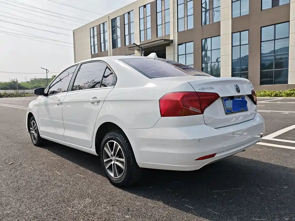 Jetta 1.5 L Manual Fashion