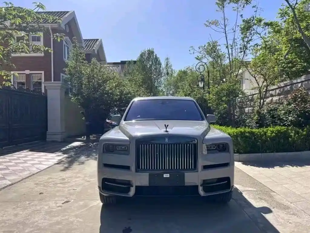 Cullinan Black Badge