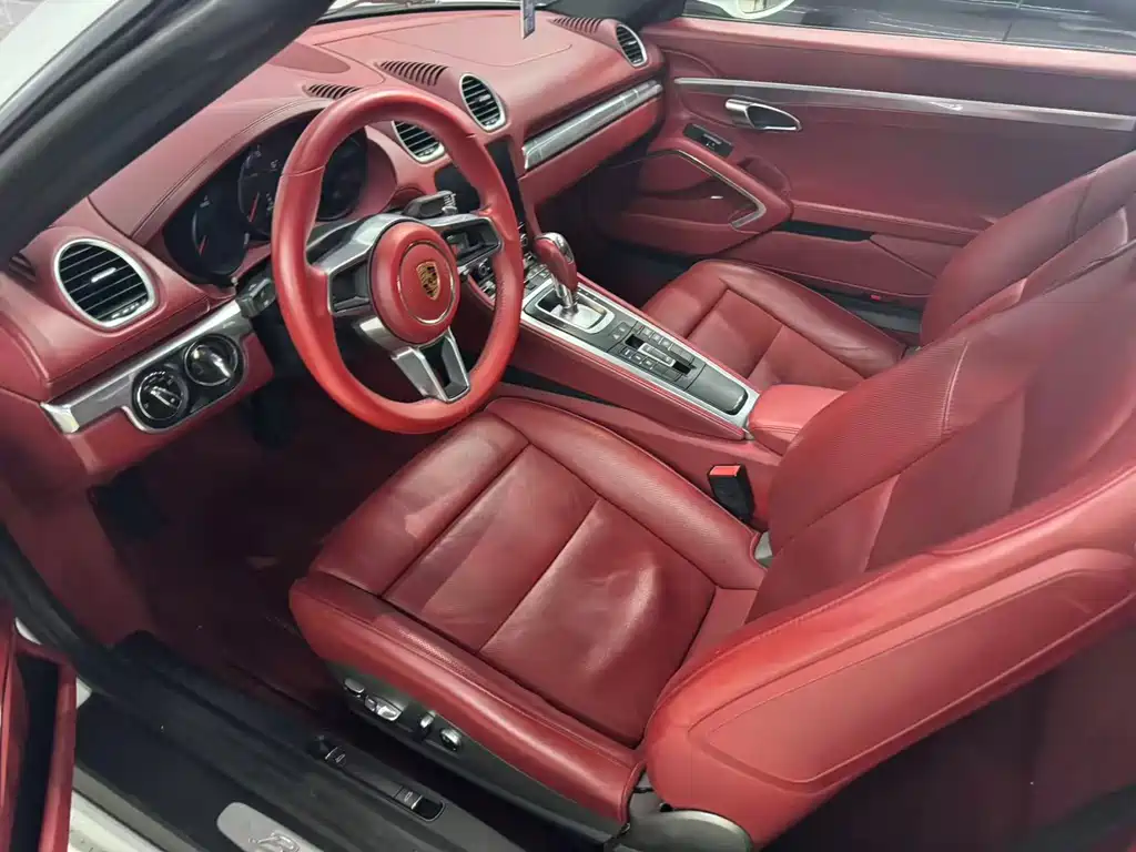Porsche 718 Boxster 2.0 T