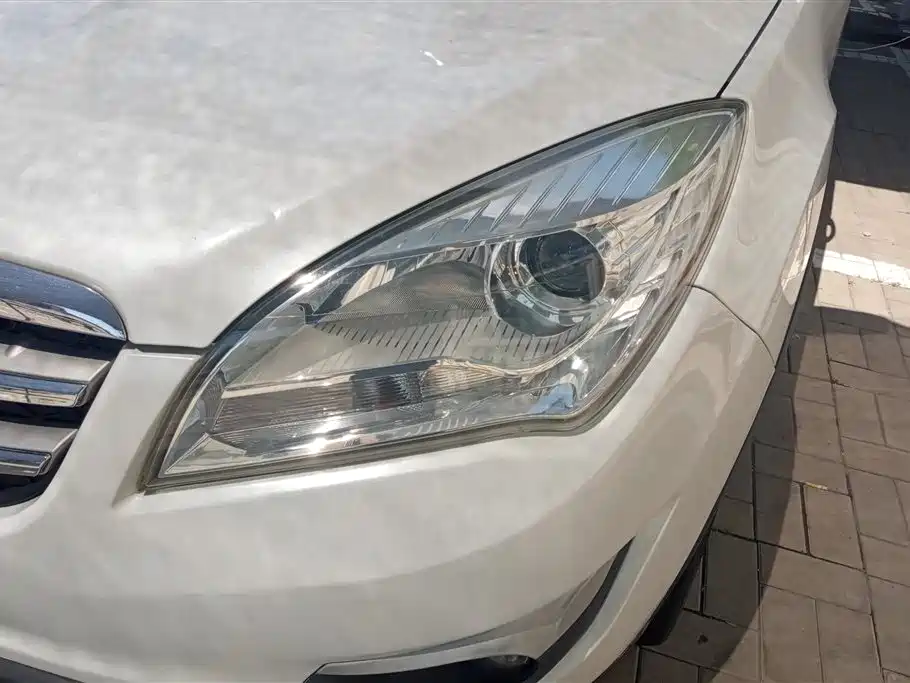 Changan CS35 1.6 L Manual Luxury CN-IV