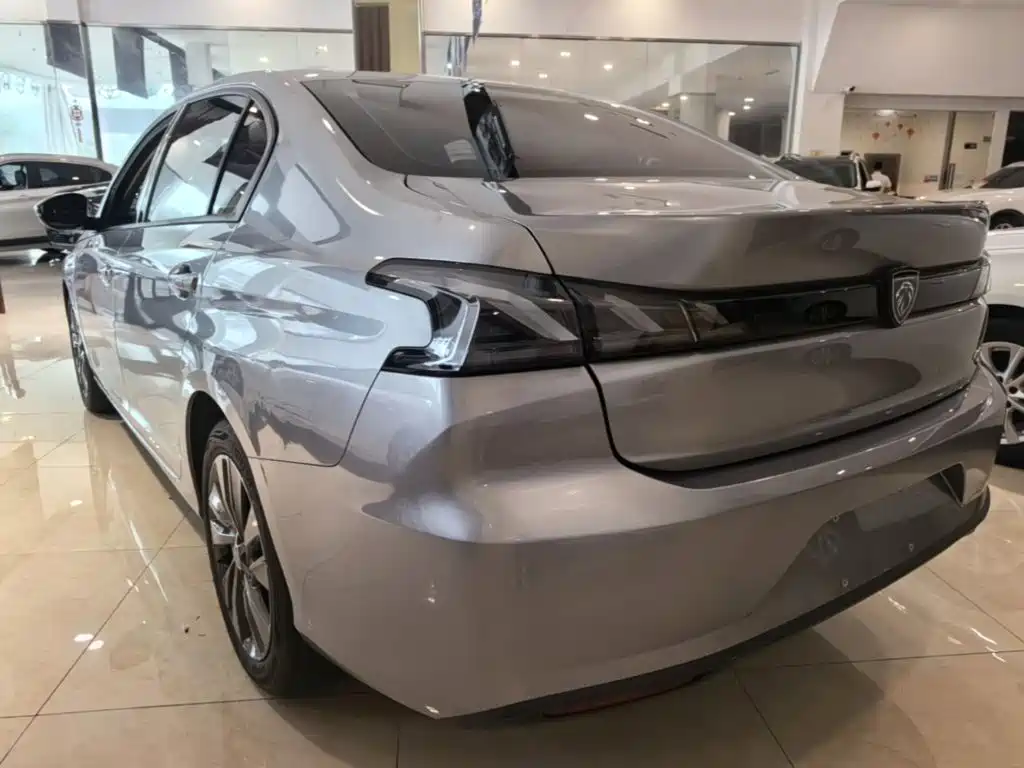 Peugeot 408 1.6 T Progressive