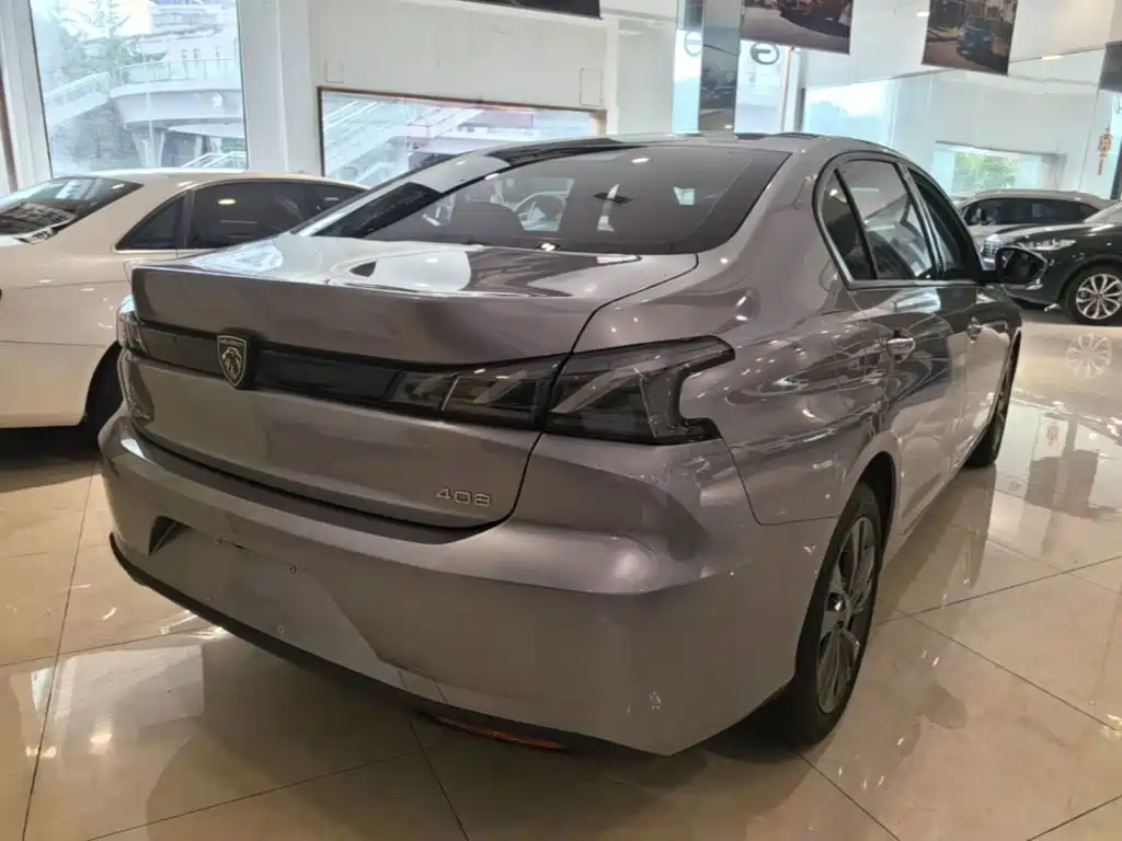 Peugeot 408 1.6 T Progressive